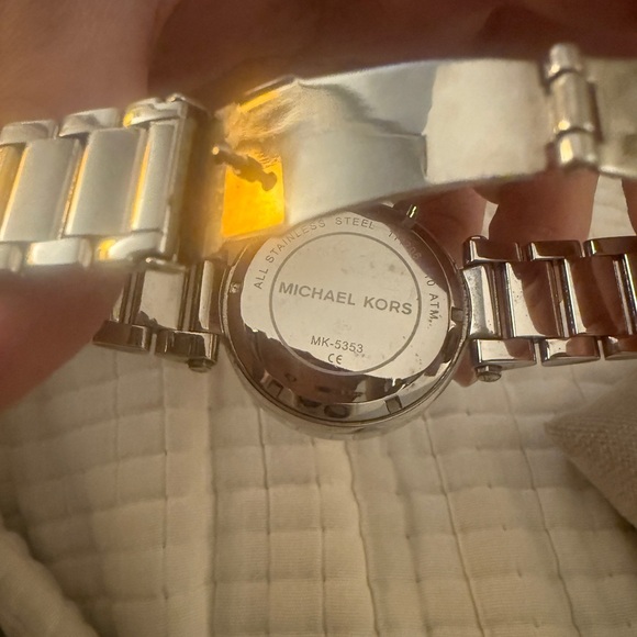 Michael Kors Watch - Picture 3 of 3